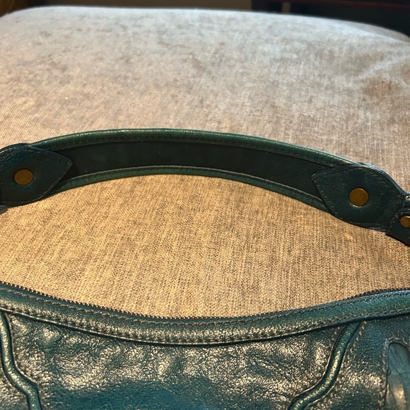 Isabella Fiore Turquoise Leather Patterned Shoulder Bag NWOT - Picture 2 of 9